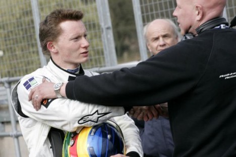 En af de store favoritter til titlen - Mike Conway - tog pole